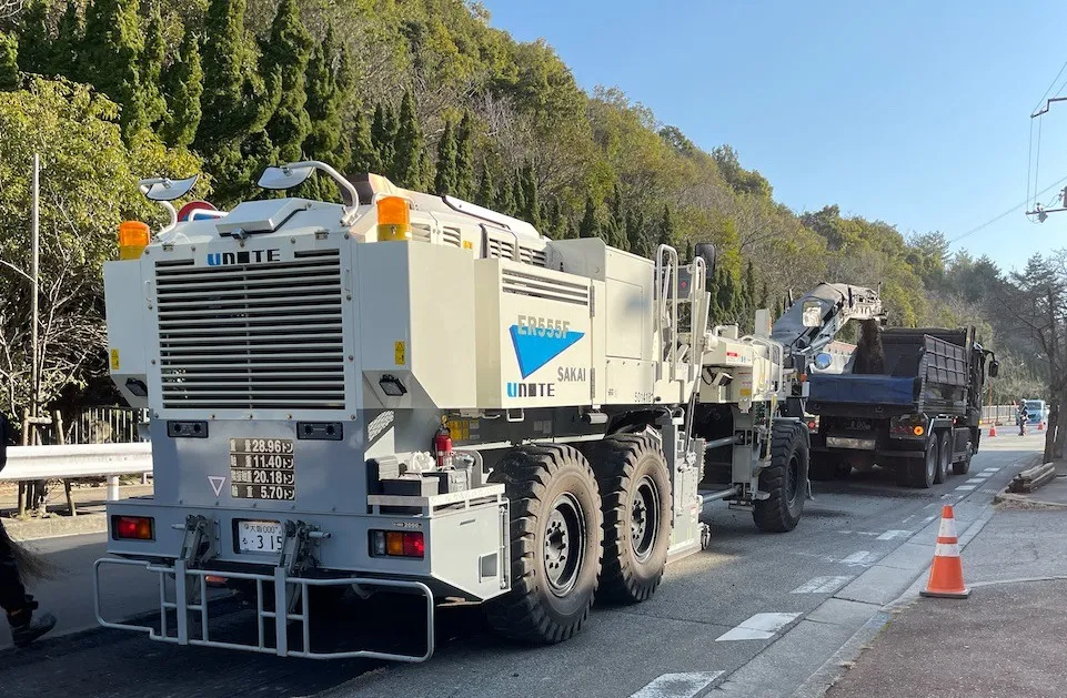 株式会社植伸建設